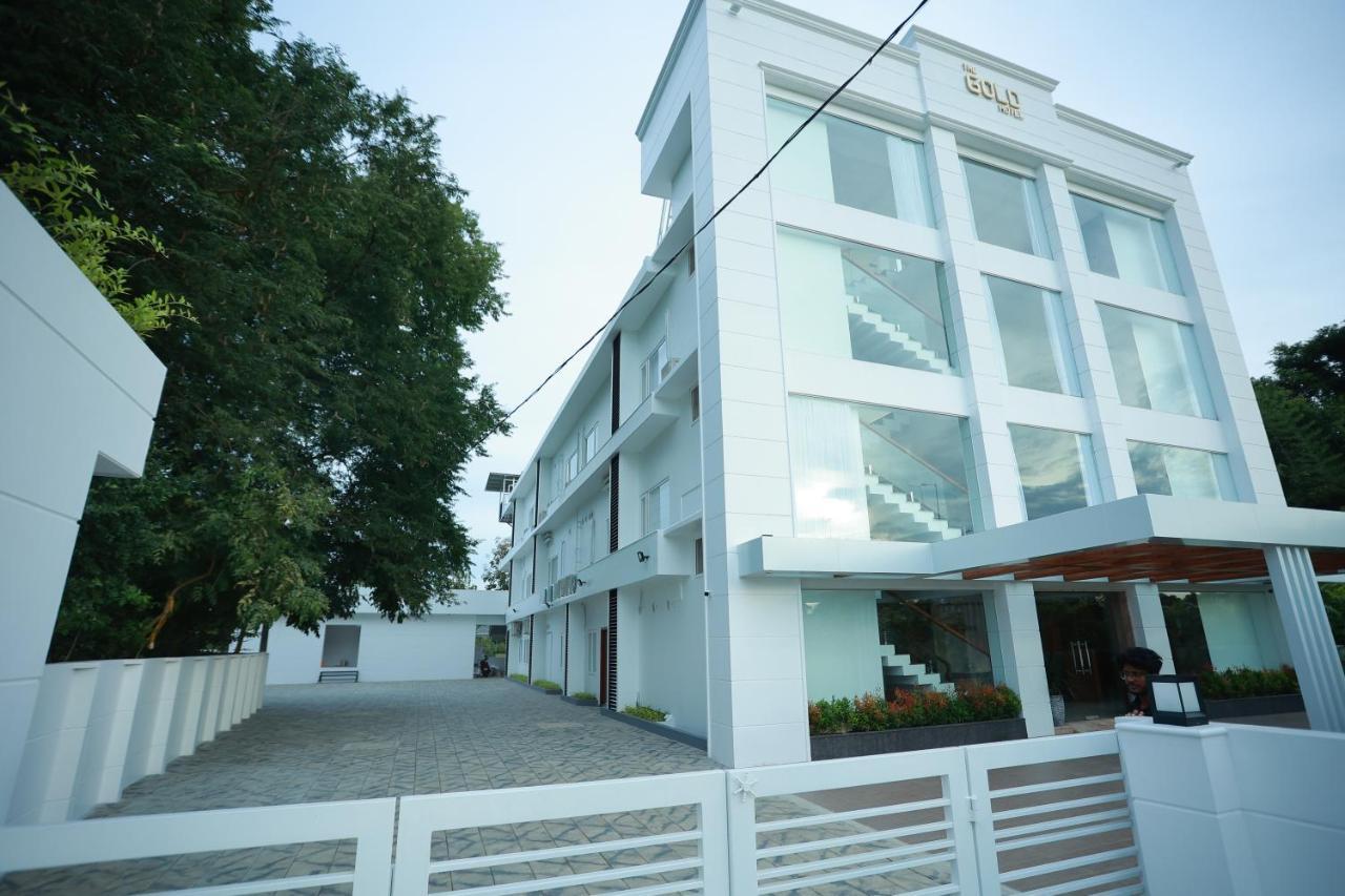 The Gold Hotel Palakkad Εξωτερικό φωτογραφία